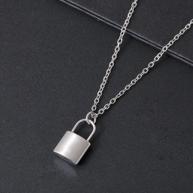 Collar de Candado Personalizado con Iniciales o Palabra♥️