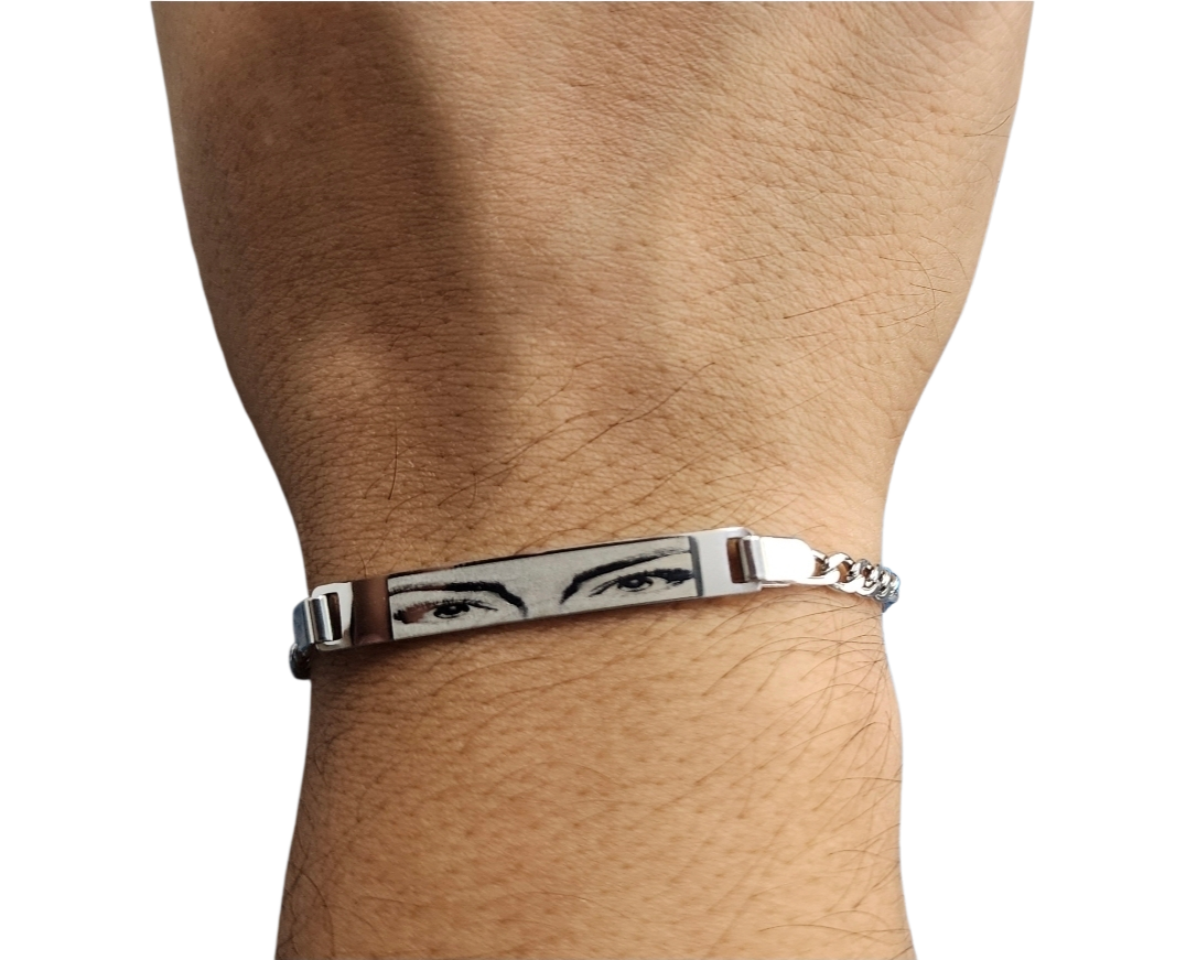 Pulsera con ojos personalizados