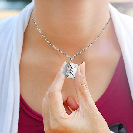 Collar y Dije de Sobre con cartita Adentro Personalizado con foto o Texto😍😍❤️