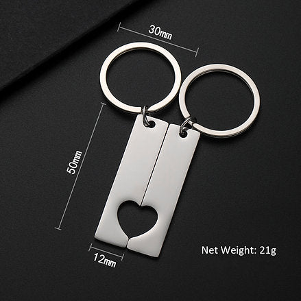 Par Llavero de pareja Corazón en Partes con Grabado a Laser ♥️