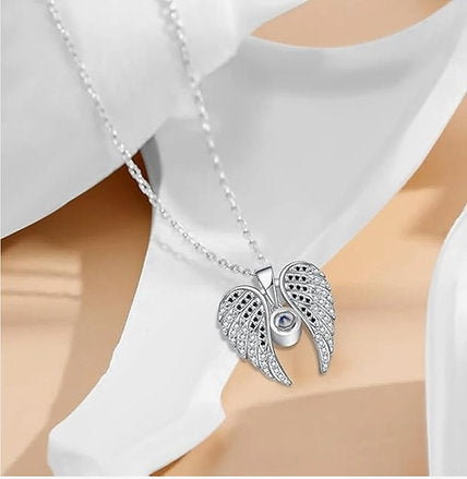 Collar y Dije de Alas Abatibles con Foto Personalizada