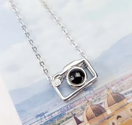 Collar de Proyección Personalizado con Foto en Plata | Dije Cámara